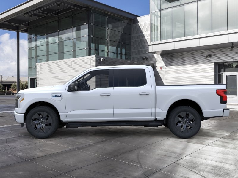 2025 Ford F-150 Lightning Flash - Photo 3