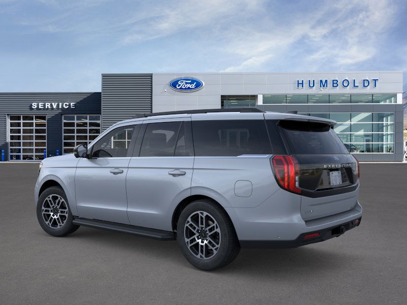 2025 Ford Expedition photo 2