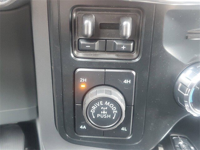 2025 Ford F-150 Lariat photo 11
