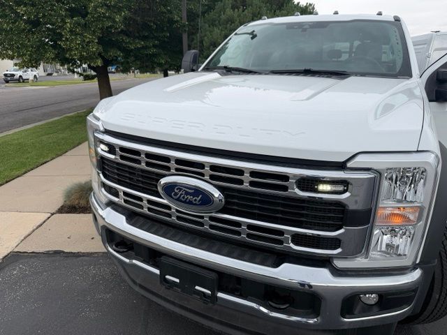 2025 Ford F-550 Super Duty Chassis Cab XL - Photo 18