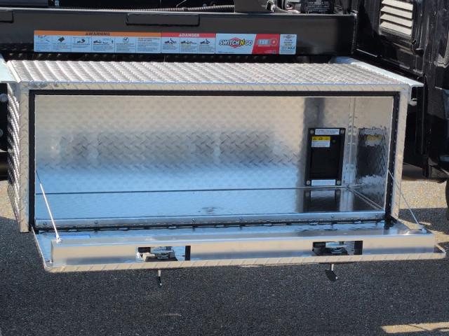 2025 Ford F-550 Super Duty Chassis Cab XL - Photo 51