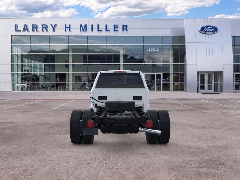 2025 Ford F-550 Super Duty Chassis Cab XL - Photo 27