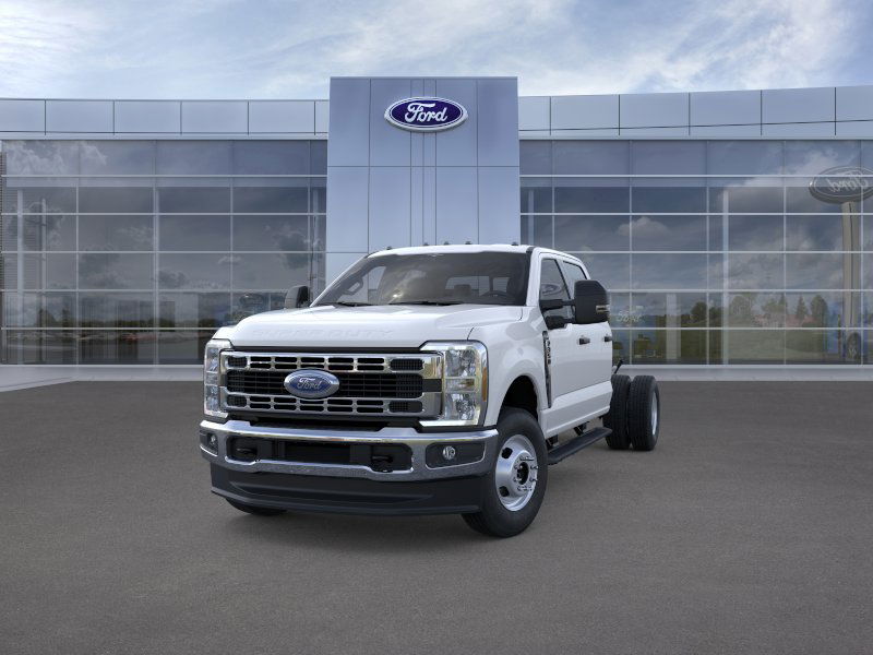 2026 Ford F-350 XL photo 2