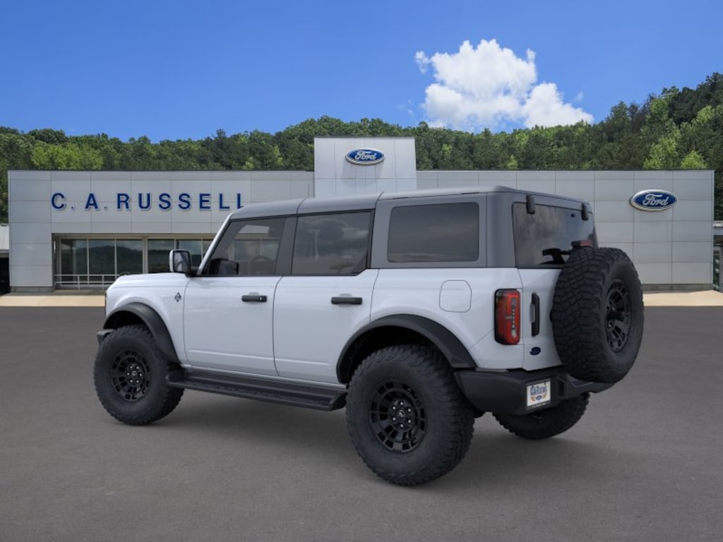 New 2026 Ford Bronco Outer Banks SUV