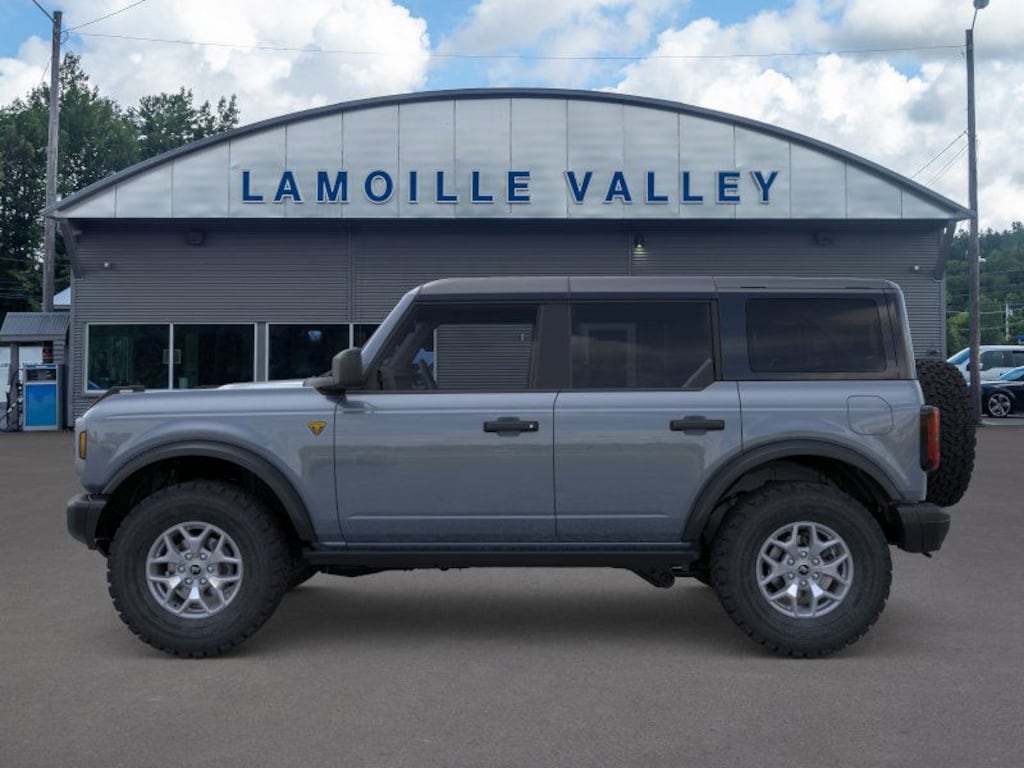 New 2025 Ford Bronco Badlands SUV