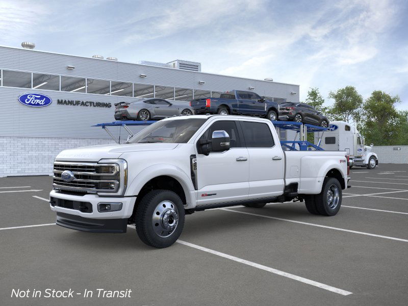 2026 Ford F-450 Super Duty Platinum's photo
