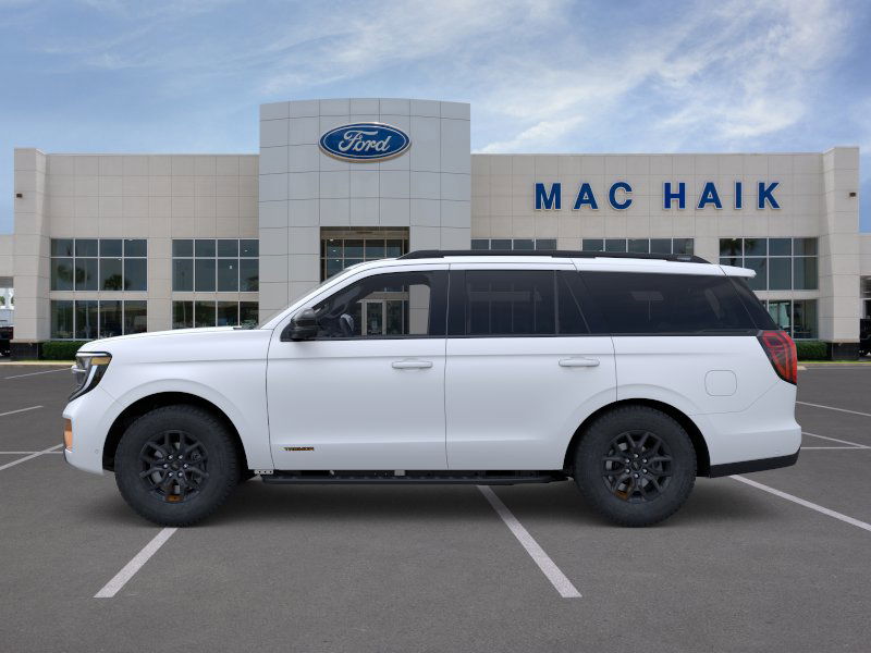 2025 Ford Expedition photo 3