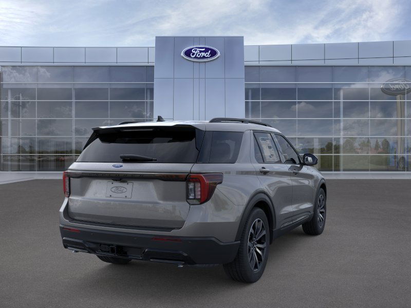 2025 Ford Explorer ST-Line photo 3