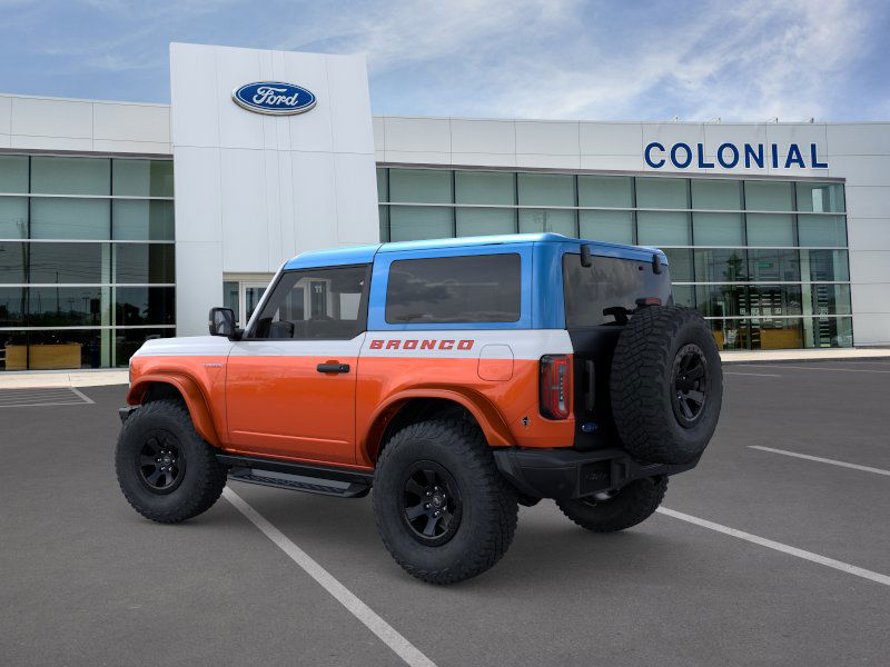 2025 Ford Bronco First Edition photo 4