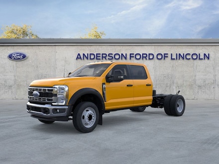 2025 Ford Chassis Cab F-550 XLT TRUCK