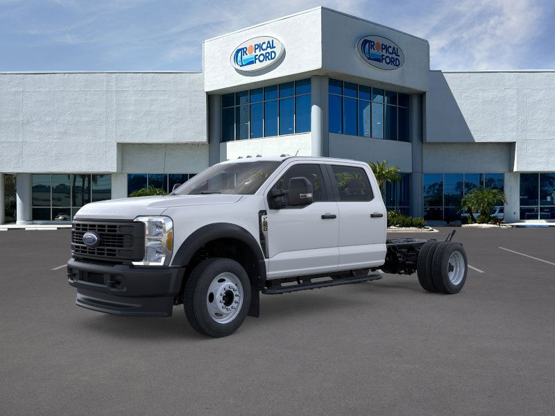 2026 Ford F-550 Super Duty Chassis Cab XL's photo