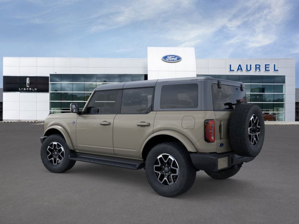 New 2025 Ford Bronco Outer Banks SUV