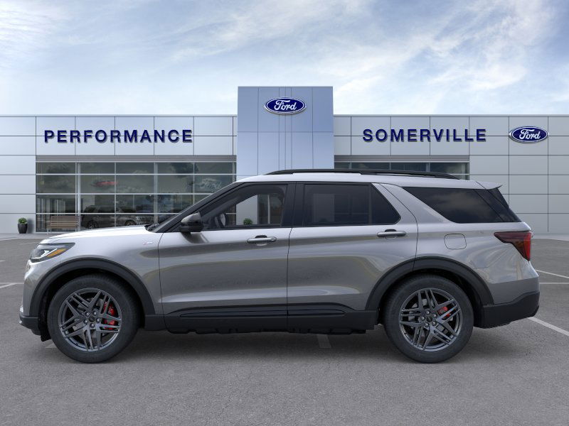 2025 Ford Explorer ST-Line photo 2
