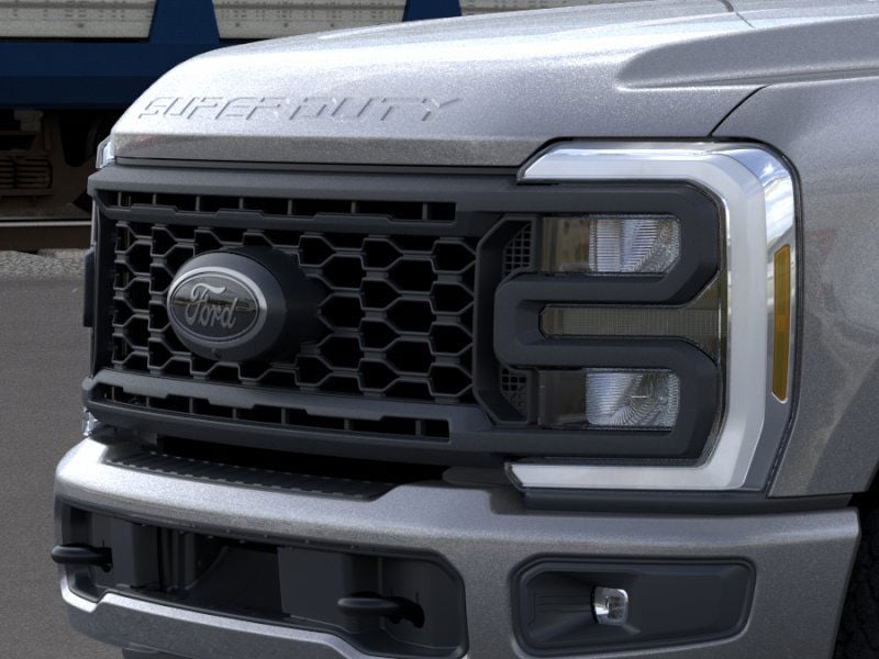 2025 Ford Econoline E-350 17