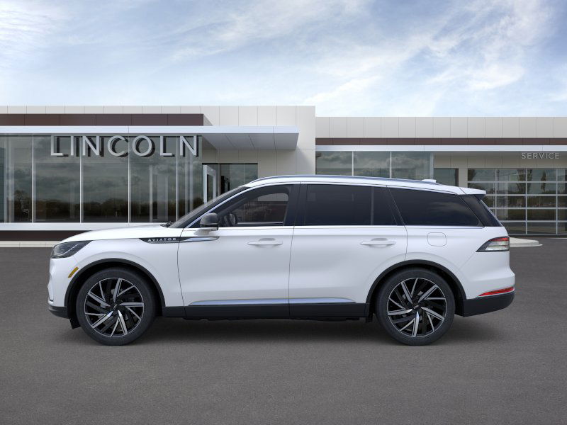 2025 Lincoln Aviator Reserve photo 2