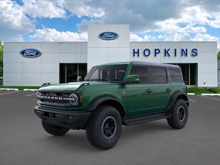 2025 Ford Bronco Outer Banks SUV
