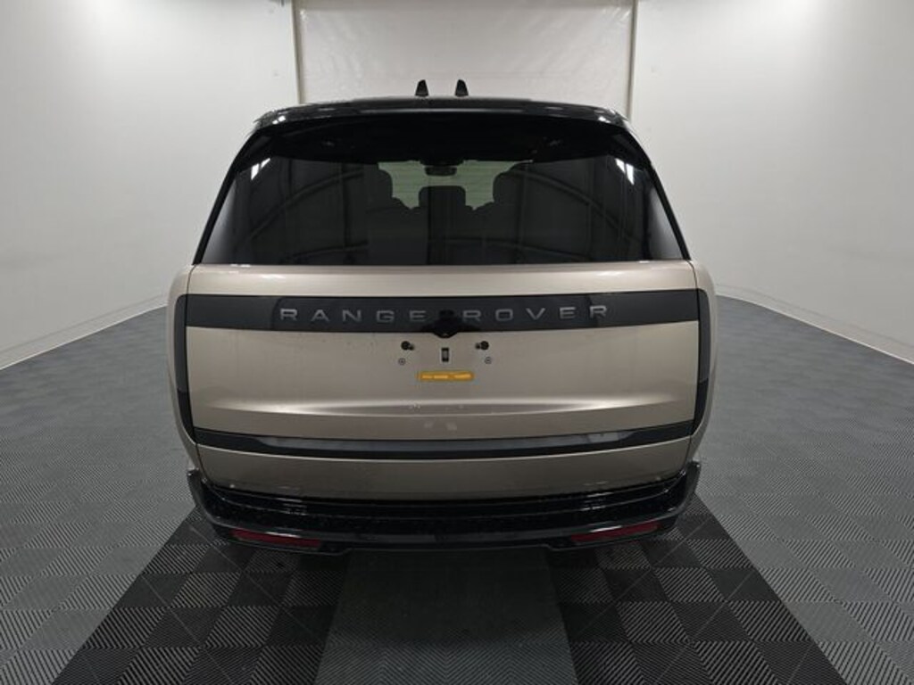 Used 2025 Land Rover Range Rover Plug-In Hybrid SE SUV