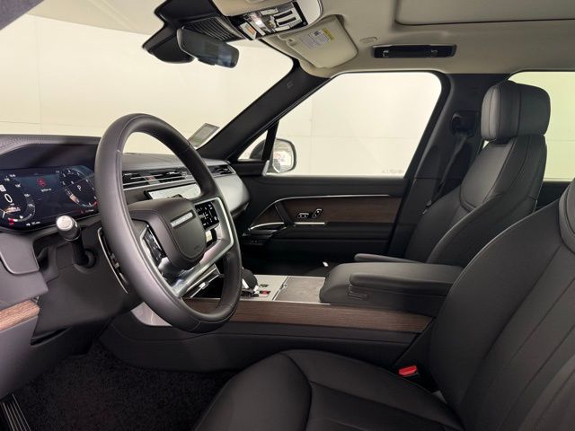 2025 Land Rover Range Rover SE - Photo 33