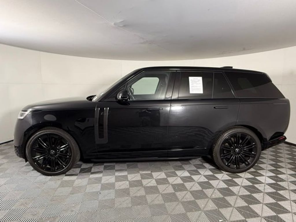 Used 2023 Land Rover Range Rover SE SUV