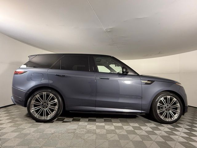 2025 Land Rover Range Rover Sport Dynamic SE - Photo 9