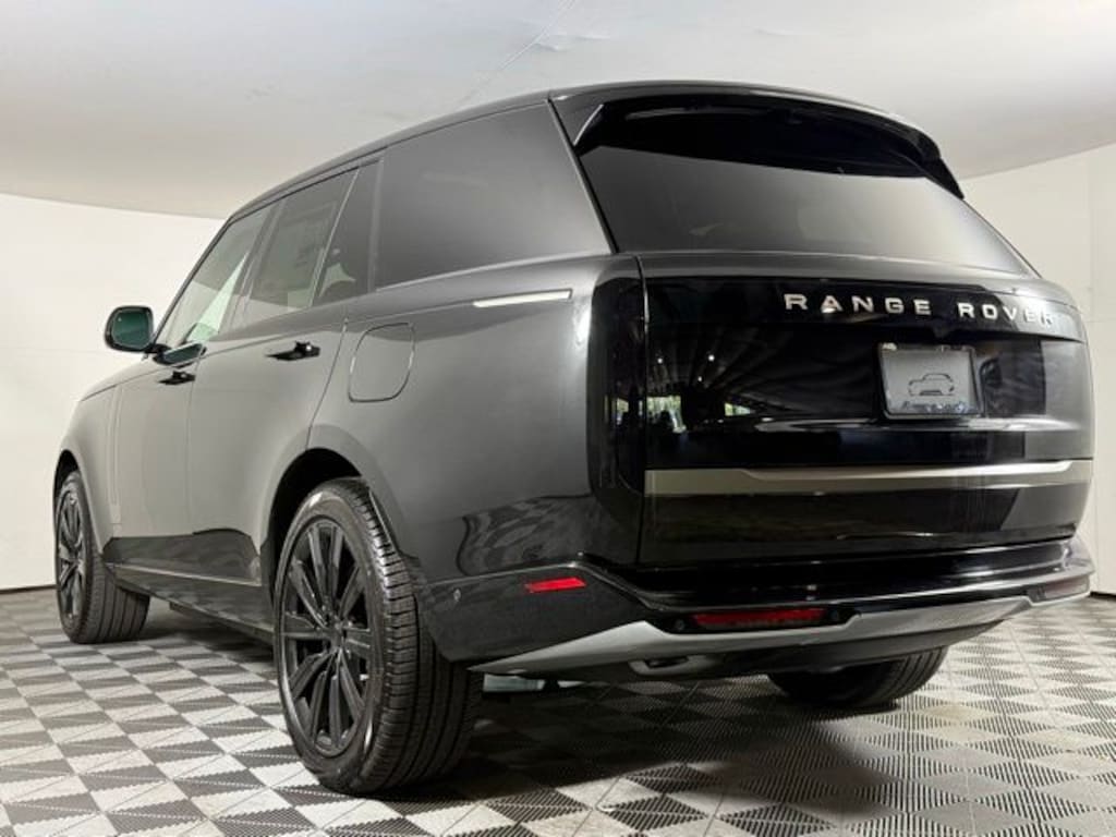 New 2026 Land Rover Range Rover SE Phev SUV
