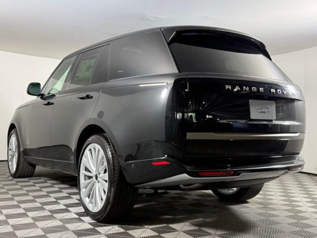 New 2026 Land Rover Range Rover SE SUV