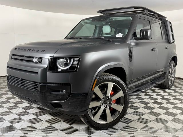 2026 Land Rover Defender 110 X P400's photo