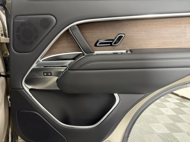 2025 Land Rover Range Rover SE - Photo 27
