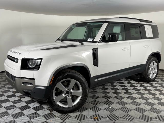 2026 Land Rover Defender S's photo