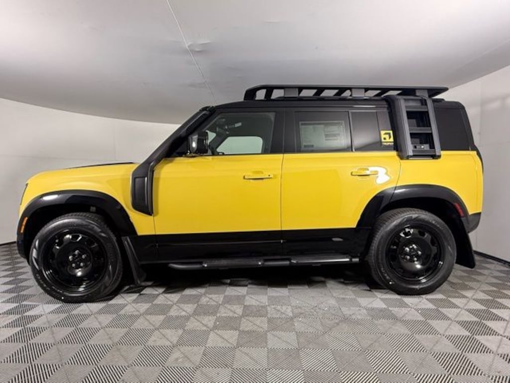 New 2026 Land Rover Defender 110 Trophy Edition - Sandglow Defender 110 Trophy Edition - Sandglow SUV