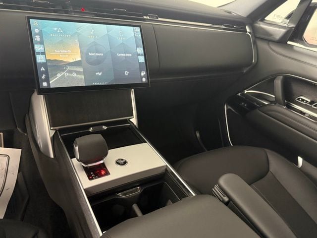 2025 Land Rover Range Rover SE - Photo 22