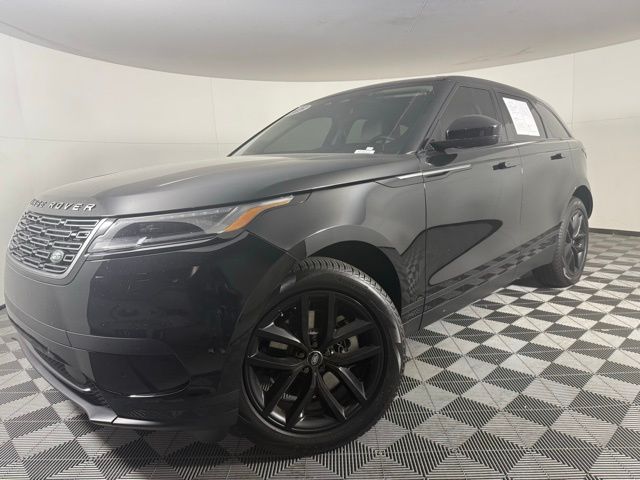 2025 Land Rover Range Rover Velar S's photo