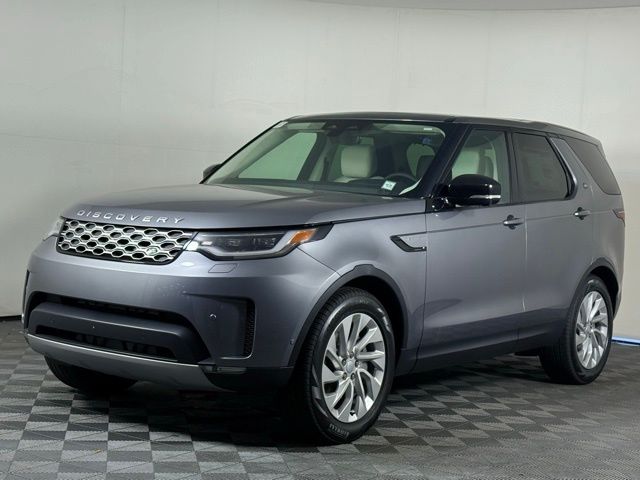 2025 Land Rover Discovery S photo 2
