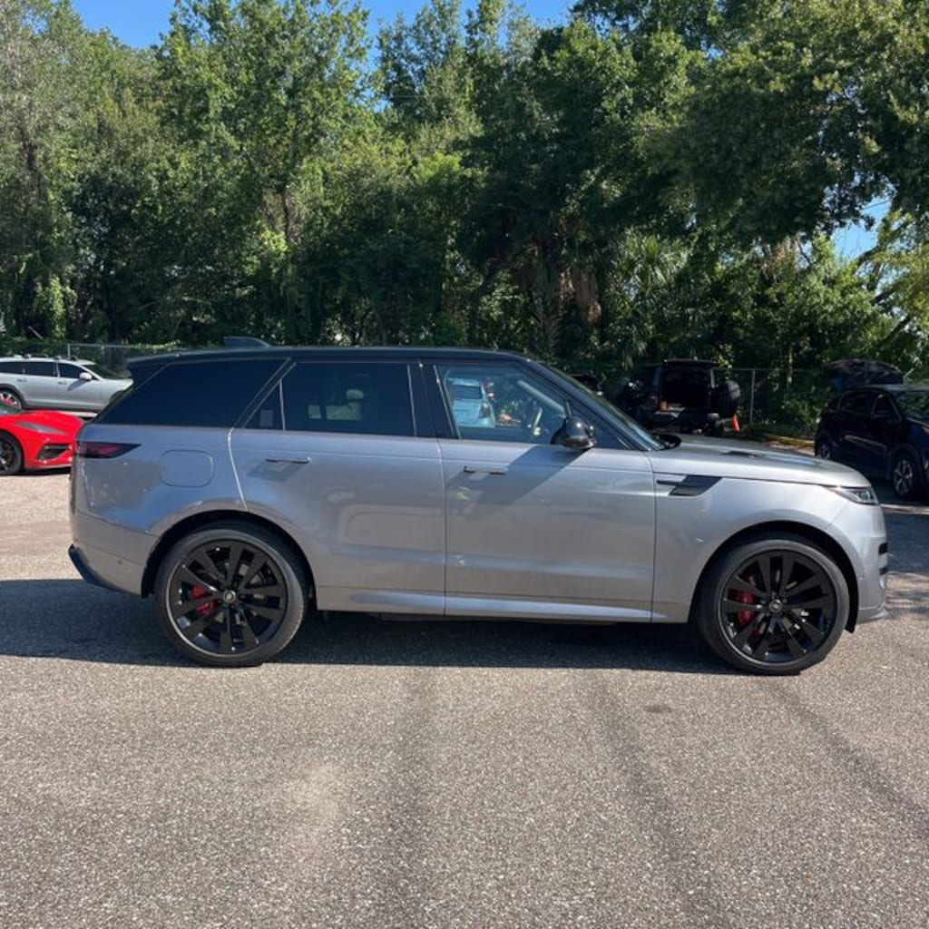Used 2025 Land Rover Range Rover Sport Plug-in Hybrid Dynamic SE SUV