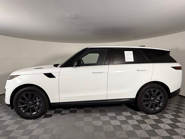 2024 Land Rover Range Rover Sport SE photo 4