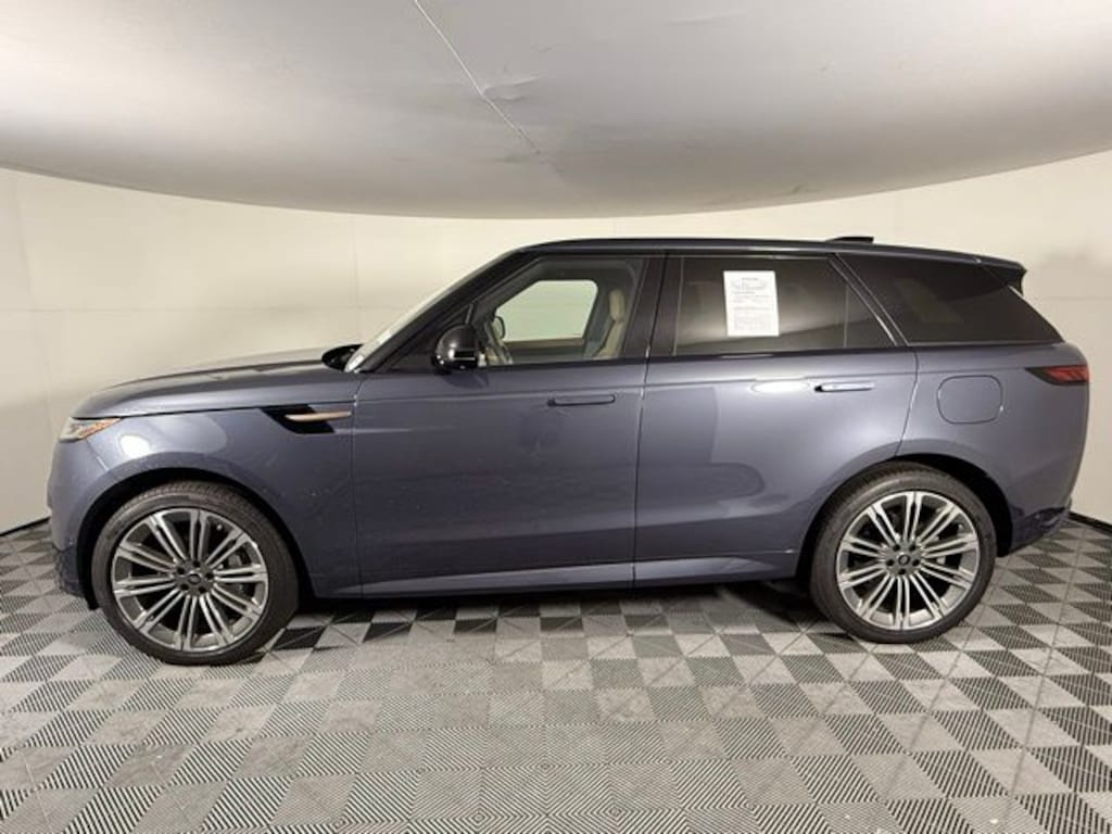 Used 2025 Land Rover Range Rover Sport Plug-in Hybrid Dynamic SE SUV