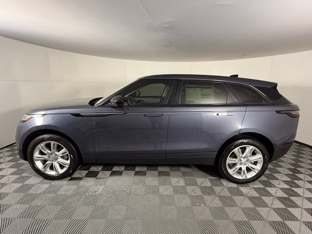 2025 Land Rover Range Rover S photo 3