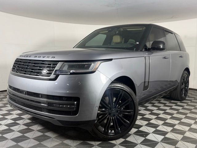 2026 Land Rover Range Rover 3.0 SE SWB's photo