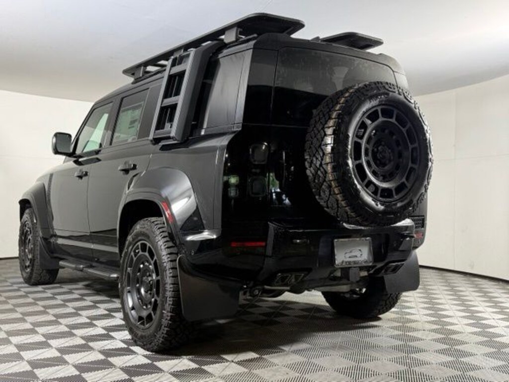 New 2026 Land Rover Defender 110 Octa Black Defender 110 Octa Black SUV
