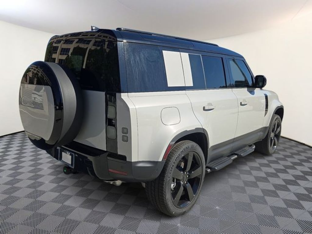 New 2026 Land Rover Defender 110 S 300PS SUV