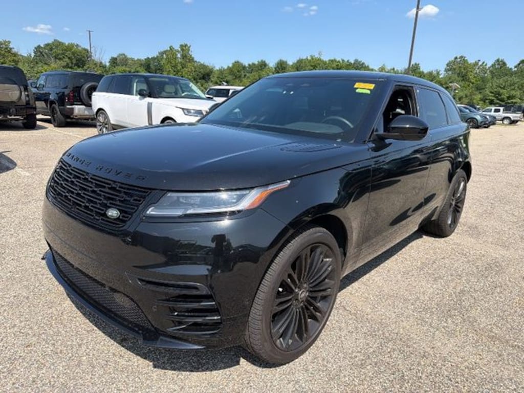 Used 2026 Land Rover Range Rover Velar Dynamic SE SUV