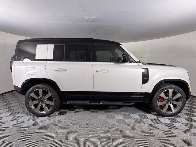 2026 Land Rover Defender X - Photo 9