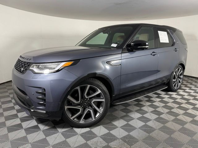 Used 2025 Land Rover Discovery Dynamic SE SUV