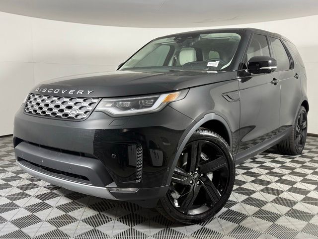 2026 Land Rover Discovery P300 S's photo