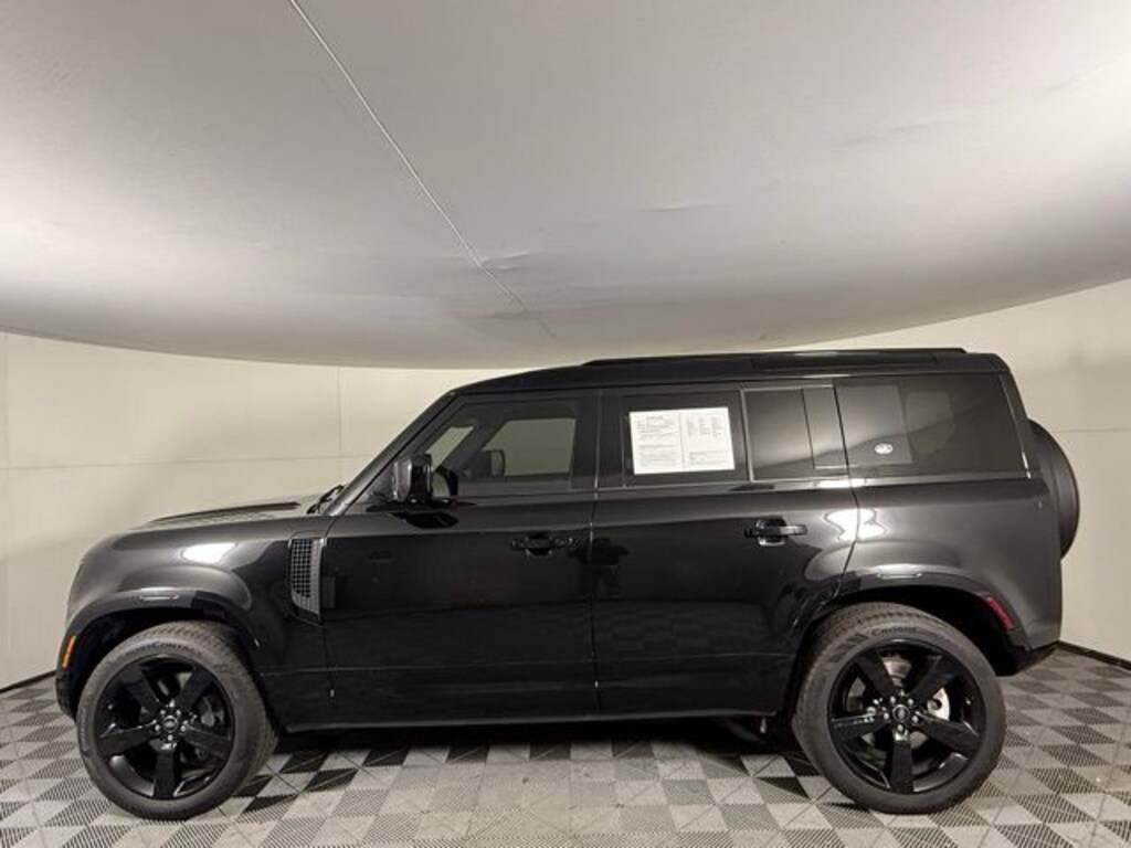 Used 2022 Land Rover Defender 110 X-Dynamic SE SUV