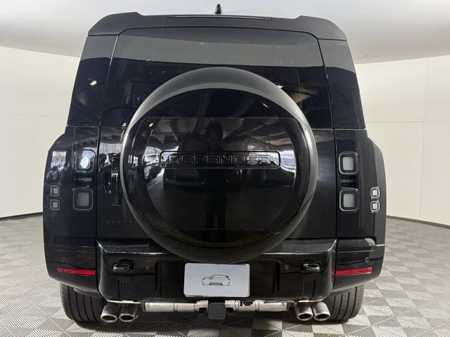 2026 Land Rover Defender V8 - Photo 7