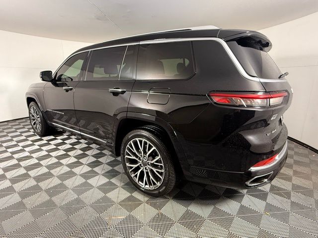 2021 Jeep Grand Cherokee L Summit photo 4