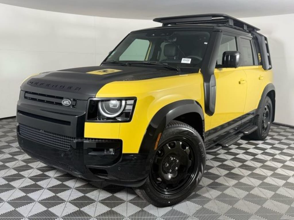 New 2026 Land Rover Defender 110 Trophy Edition - Sandglow Defender 110 Trophy Edition - Sandglow SUV