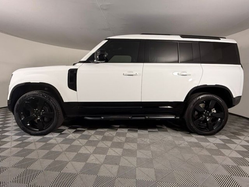 Used 2026 Land Rover Defender 110 X-Dynamic SE SUV
