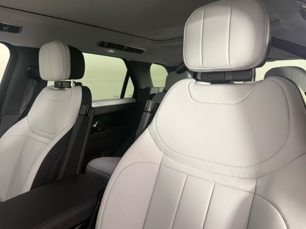 New 2026 Land Rover Range Rover Sport Dynamic SE SUV